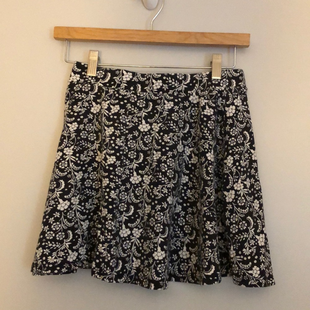 Comfortable Flower Skirt, Forever 21